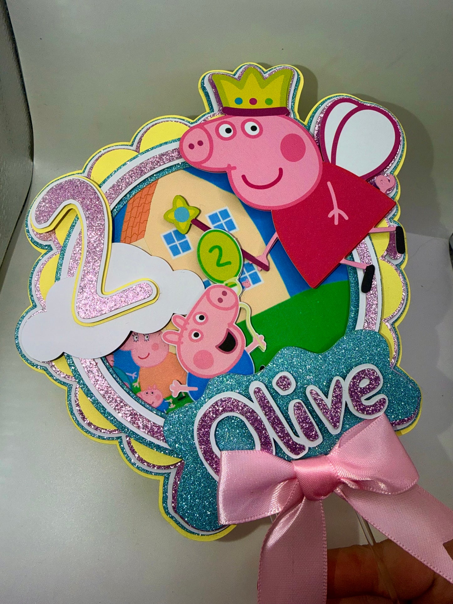 Peppa inspired cake topper