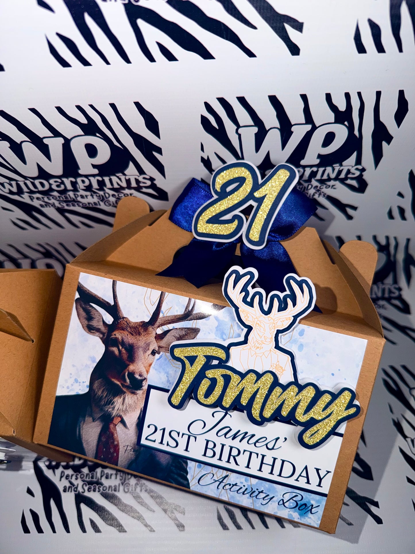 3D Favour box in YOUR theme