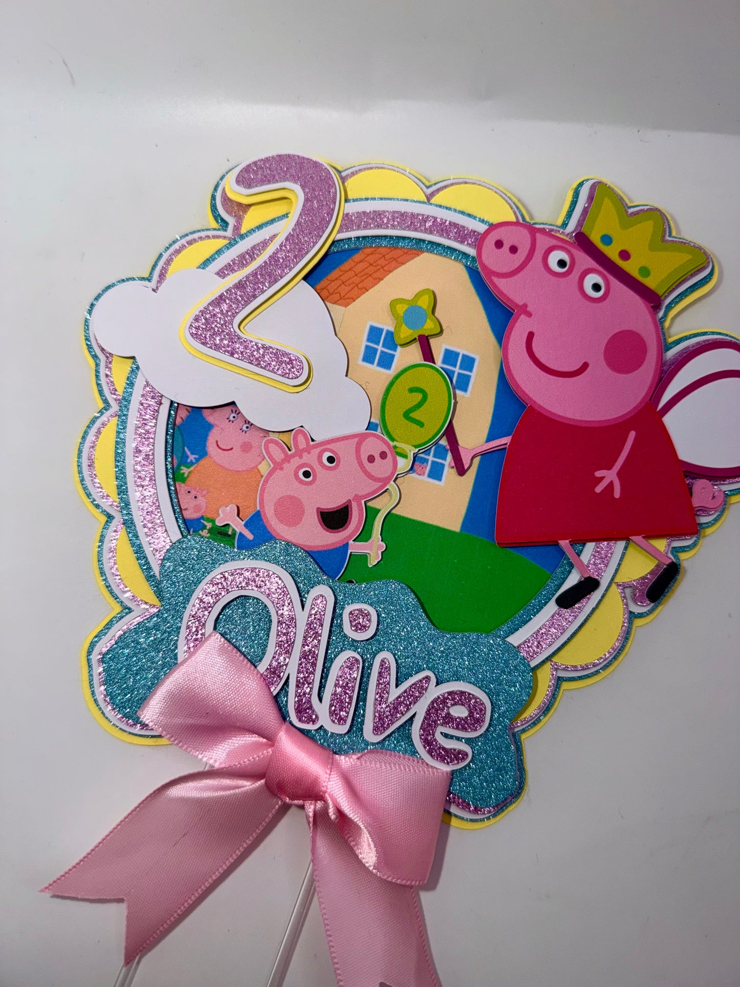Peppa inspired cake topper