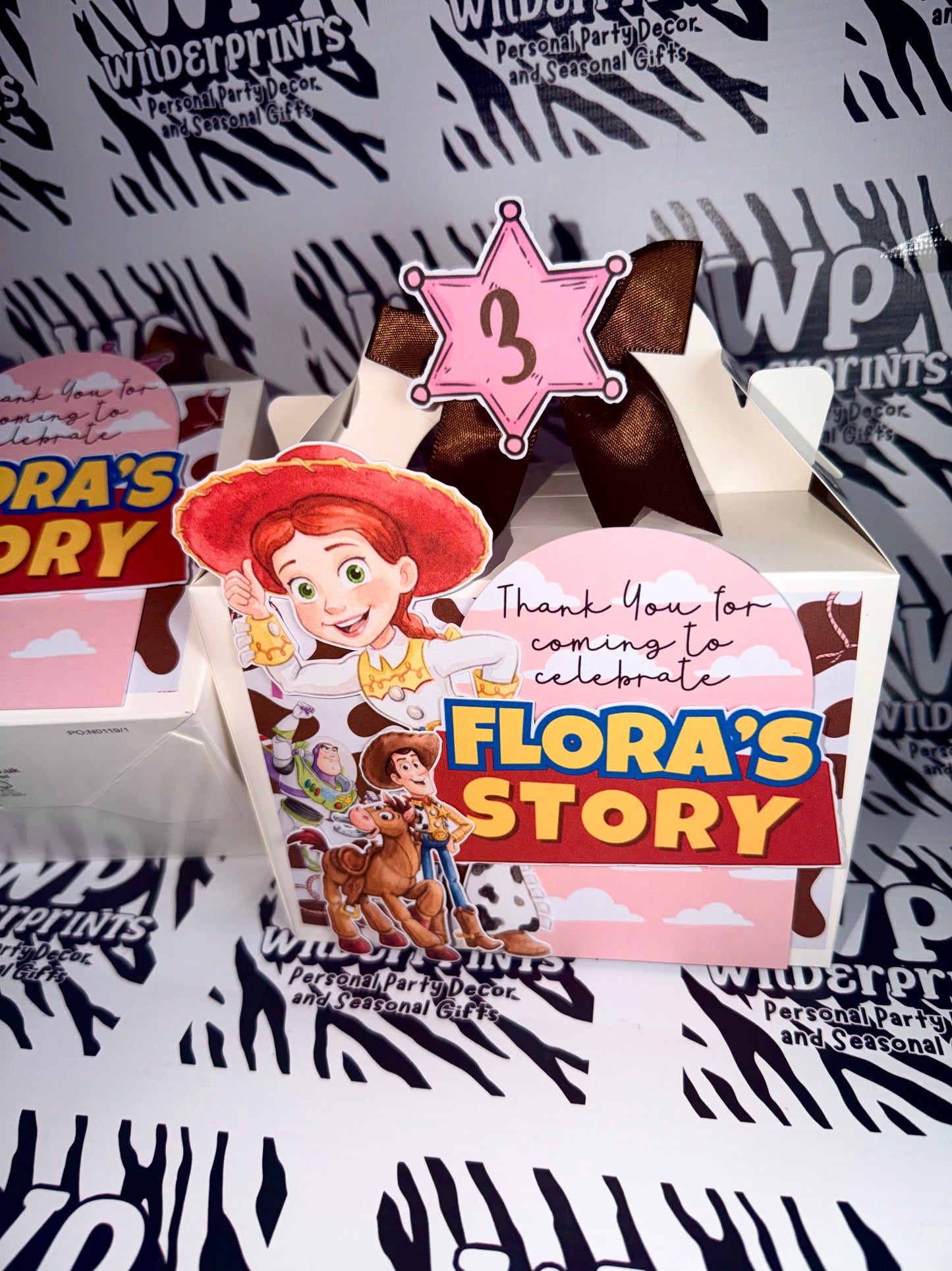 3D Favour box in YOUR theme